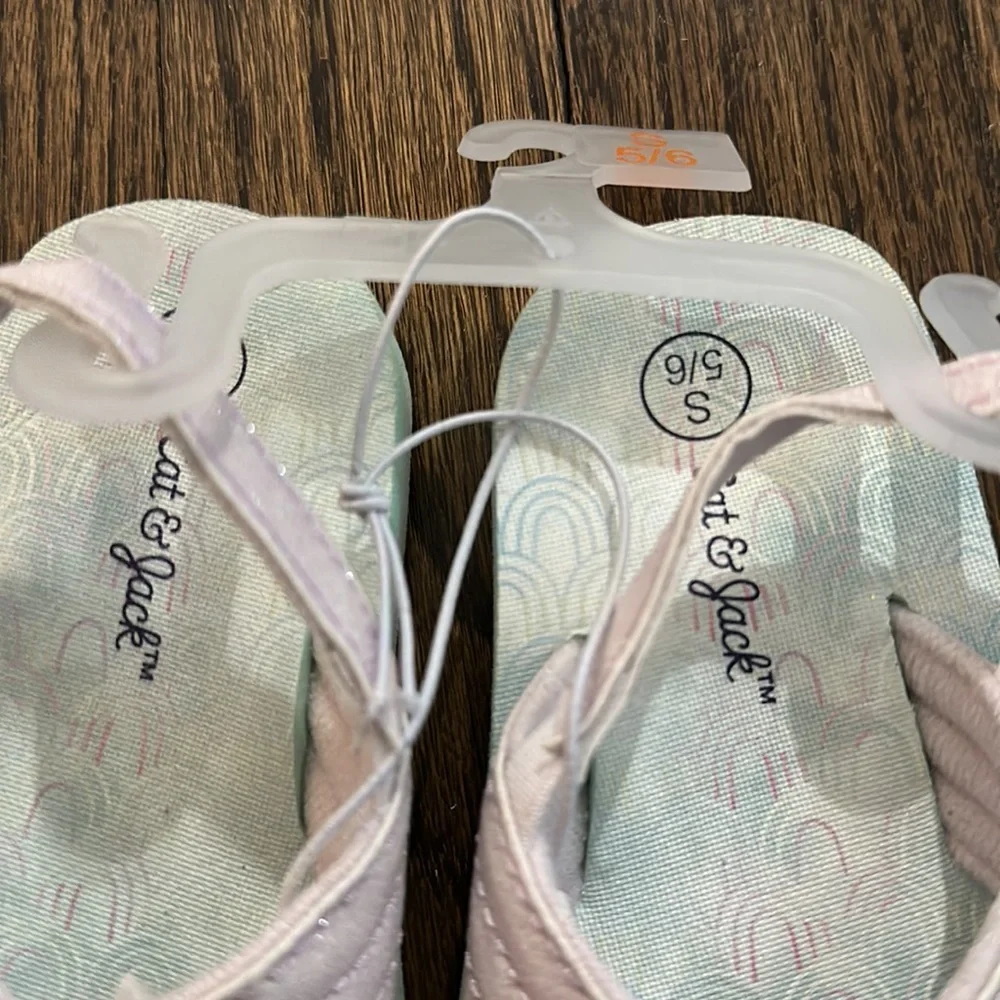 NWT Girls Easy Off and On Thong Sling Back Sea Shell Sandal Flip Flops